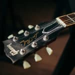 Does guitar headstock shape have an effect on tone