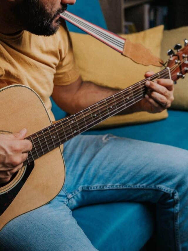 cropped Guitar chords tips for faster learning